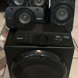 Logitech Z906 5.1 Surround Sound Speaker System - THX Certified