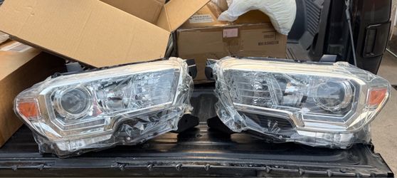 16-22 Toyota Tacoma Factory Style LED Strip Headlights