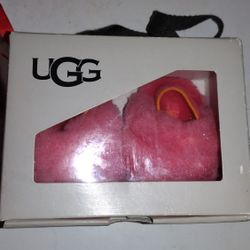 UGG infant Pink I Fluff Yeah Slides Size 0/1 XS New Never Been Worn Still In Box 