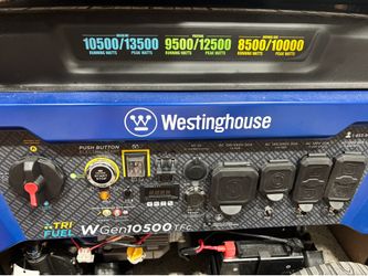 13,500W Tri-Fuel Generator - Like New - Hoses Included