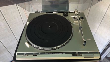 Technics Turntable
