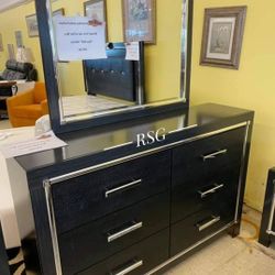 Queen Size Master Bedroom Set 💛 Bed Frame, Dresser Mirror, Night Stand ⭐No Needed Credit Check 💛 $39 Down Payment with Financing