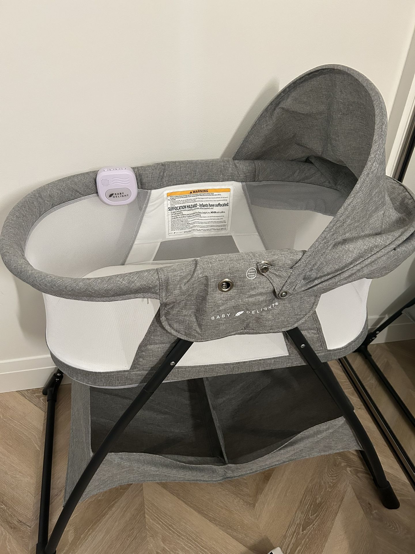 Baby Delight Bassinet 