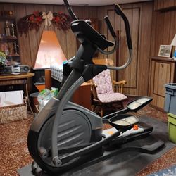 NordicTrack Elliptical work-out Machine E 9.0 Electric 2011 in Madison, NJ