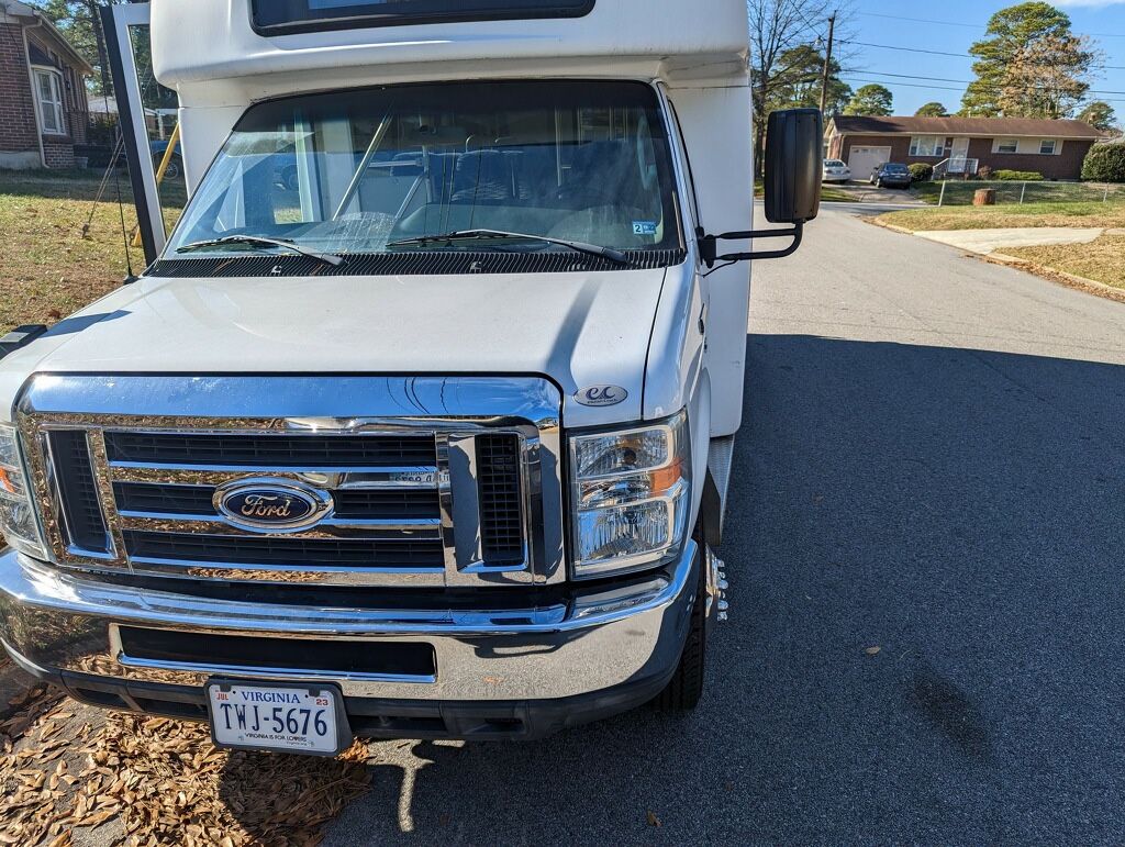 2014 Ford E-350