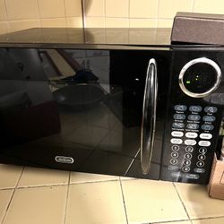Sunbeam Countertop Microwave