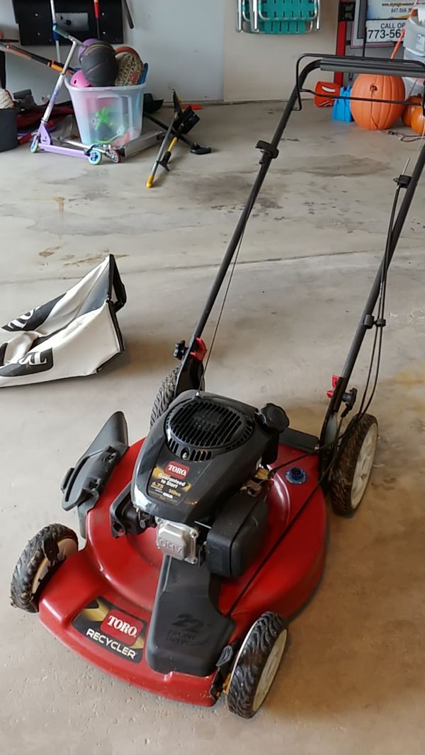 Toro Recycler Lawn Mower 149cc 22in for Sale in Plainfield, IL - OfferUp