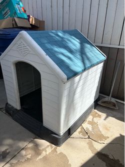 Extra large dog house with door