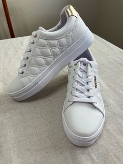 Women’s Shoes size 11 New!