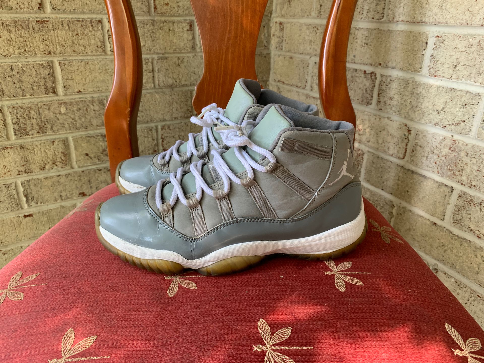 Jordan 11 cool grey size 9