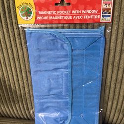 Magnetic pocket with widow