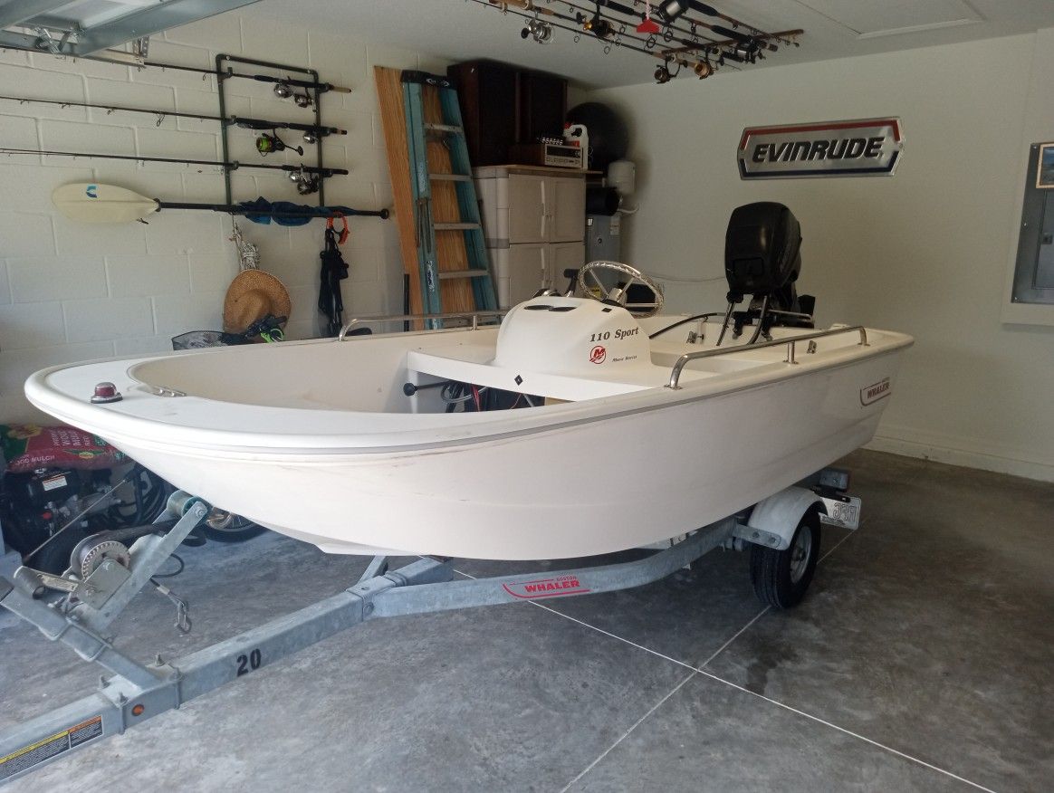 2016 Boston whaler 110 sport