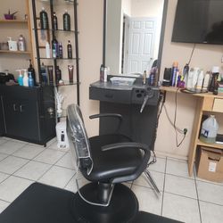 Hair Dresser Chair & Mirror