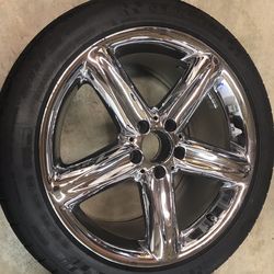 2006 Mercedes Benz SL500 Rear Rims and Tires