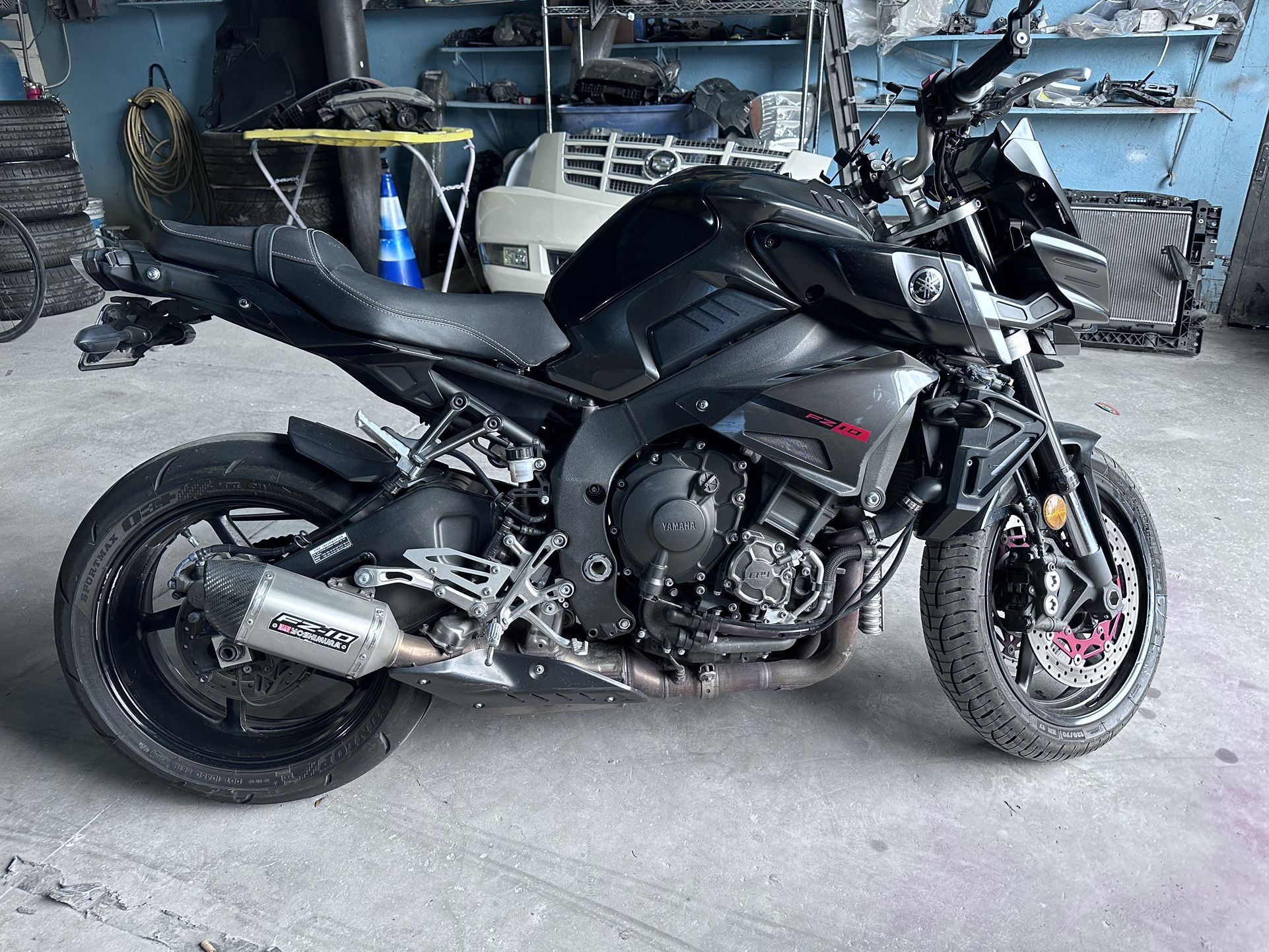 2017 YAMAHA FZ10 FZ10