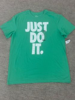 **** NIKE JUST DO IT SHIRT BRAND NEW ****