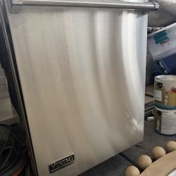 Viking 24 Inch Professional Dishwasher Fully Working Quick Sale