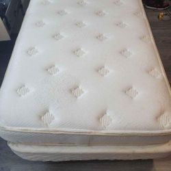 Adjustable Twin Bed 