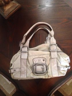 White guess bag