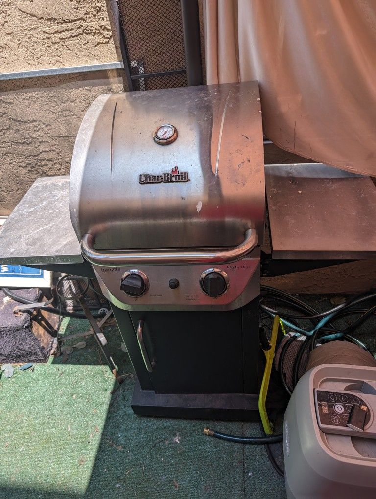 Mini Charbroil Grill