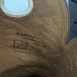 Women's ARIAT Boots 8B