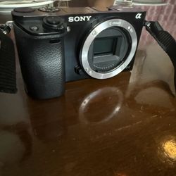 Sony A6000