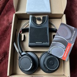 New Plantronics Voyager Focus Bluetooth Headset Headphones W/ Charging Dock 