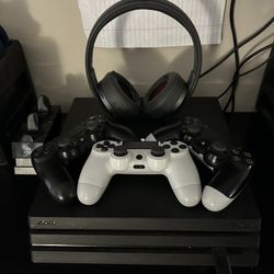 PS4 Pro 