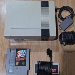Nintendo Console & Super Mario Bros