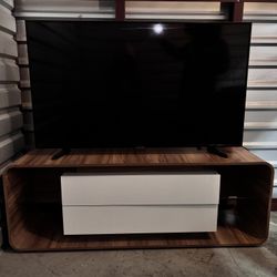 TV STAND - FREE DELIVERY AND SETUP