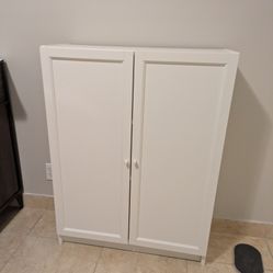 2 Ikea Billy Bookshelf With Doors