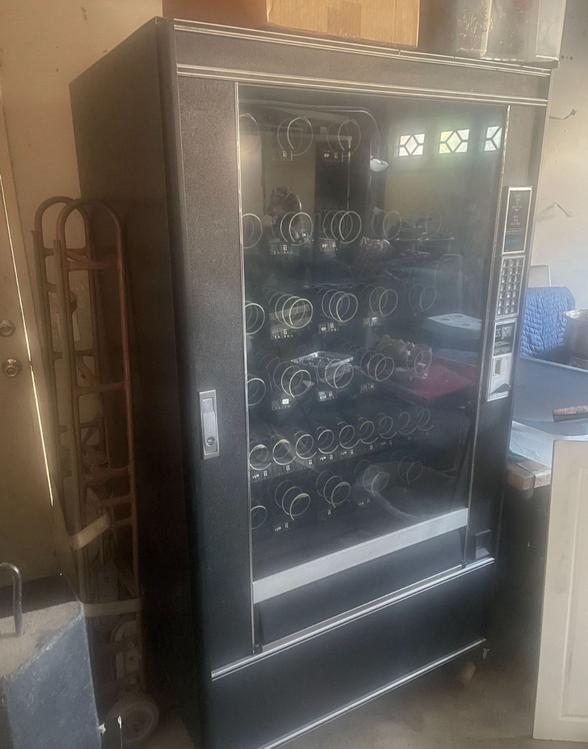 Vending Machine Model 145 Crane