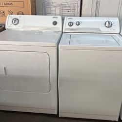 Whirlpool Top Load Washer With Agitator And Gas Dryer Set