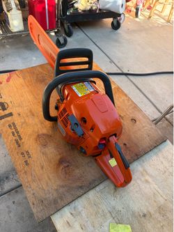 Husqvarna 455 Rancher gas-powered chainsaw