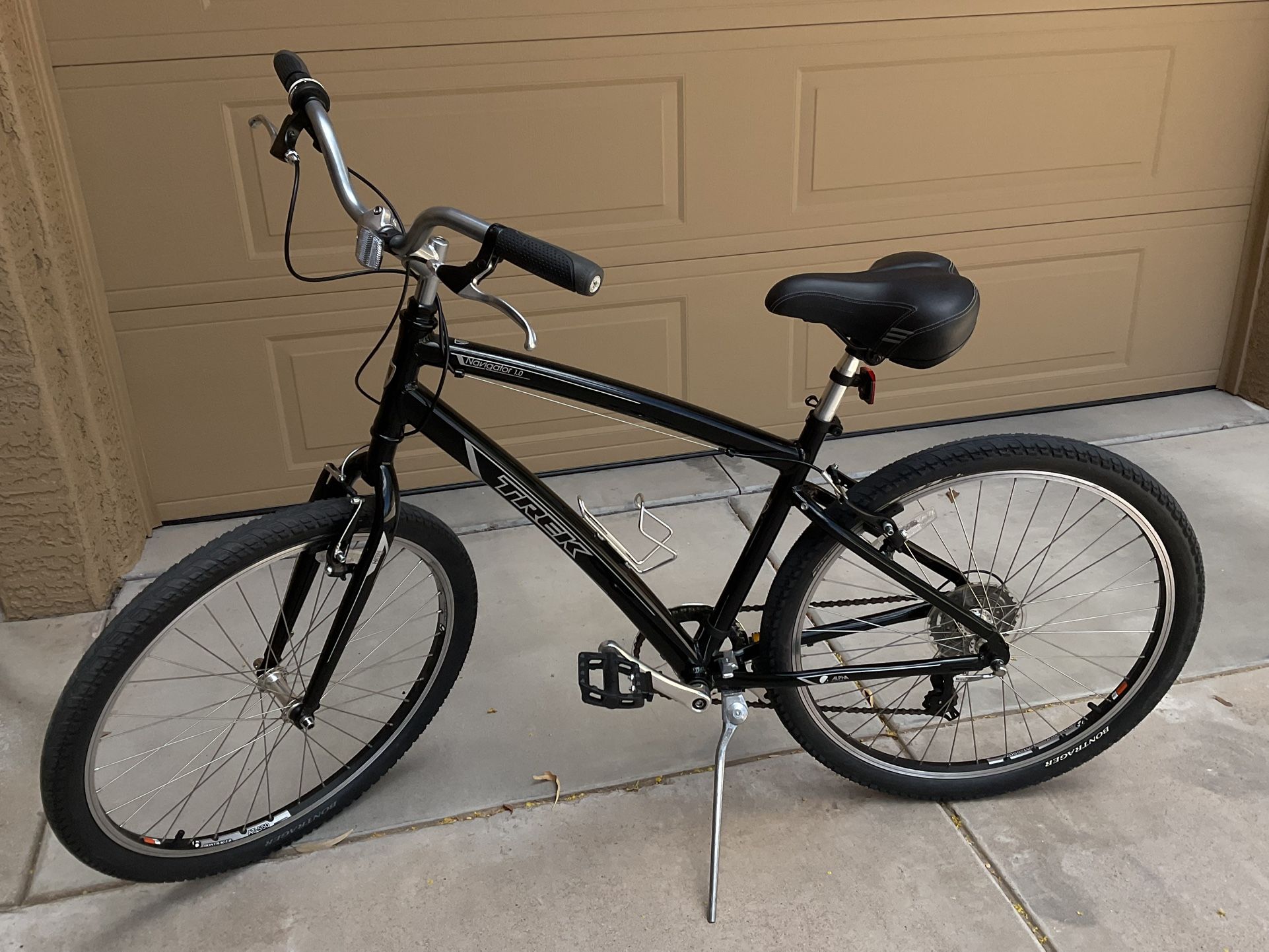 Trek Navigator 1.0 Bike