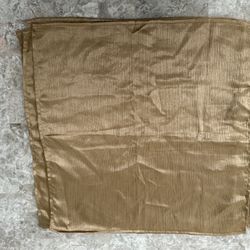 New – four gold table napkins 