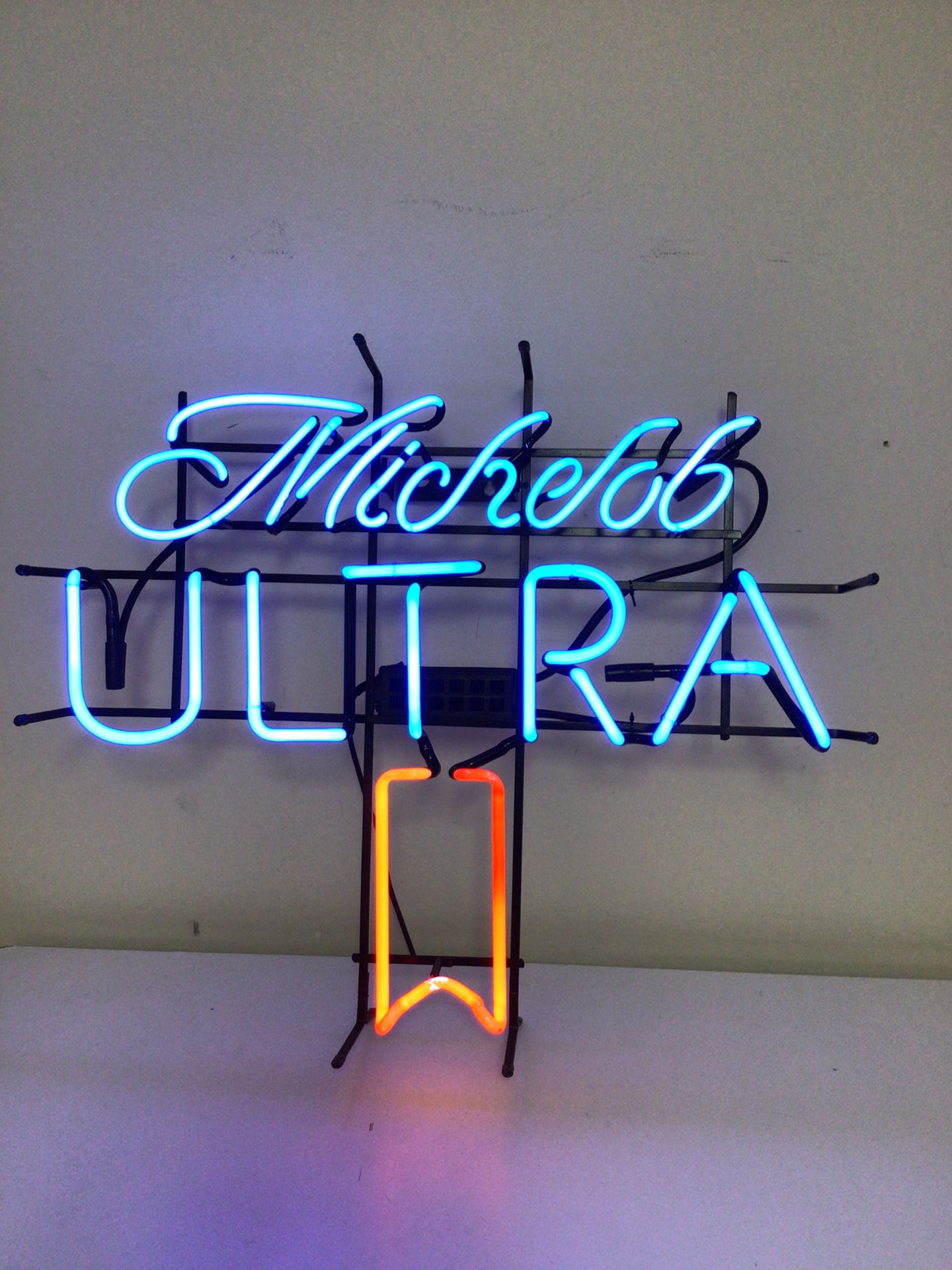 Michelob Ultra beer neon sign 