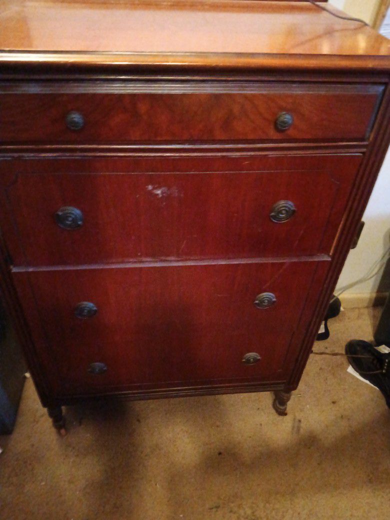 Small Antique Dresser 