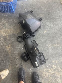 Automotive Air Intake System with Filter Box chevy silverado 2019-2023