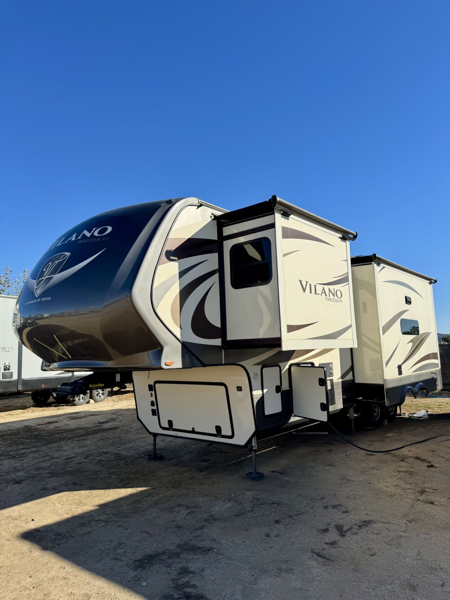 2018 Tiffin Motorhome Vilano 320GK