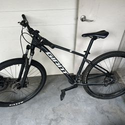 Giant Talon 29in Mountain Bike