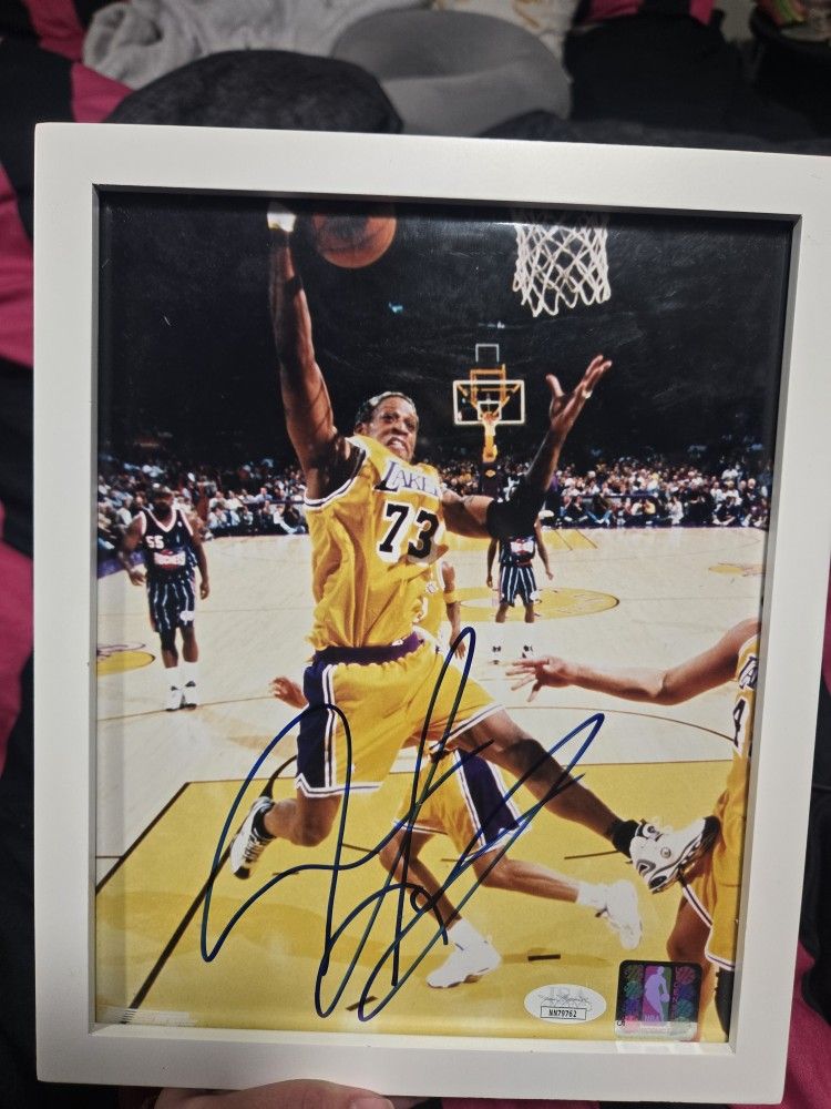 Official NBA Dennis Rodman autographed picture JSA authenticity