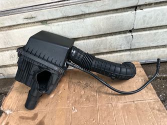 06-10 Jeep GC SRT8 Air Box