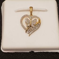 10kt Gold  Diamond Heart Shape With Butterfly Pendant 