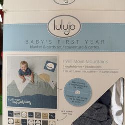 Baby’s First Year Blanket And Cards