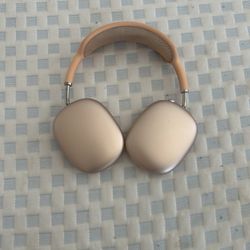 AirPods Max (USB-C) Orange – Like New, Rare Color, Great Deal!