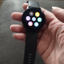 Like New Condition Samsung Active 2 Watch