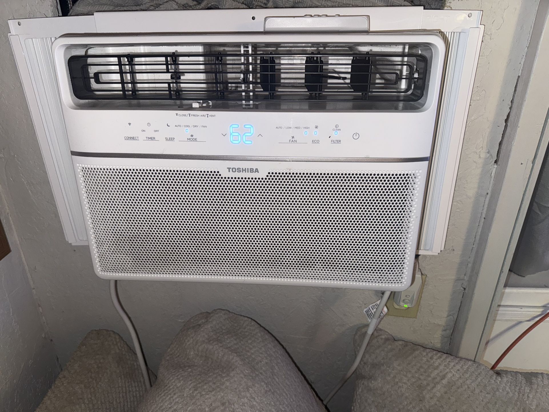 Toshiba 10,000 BTU Ac