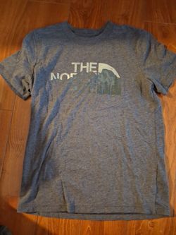 THE NORTH FACE T- SHIRT Size small