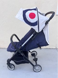 Compact stroller